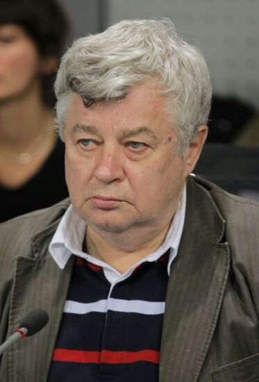 Assault on Journalist Oleg Kashin roundtable discussion