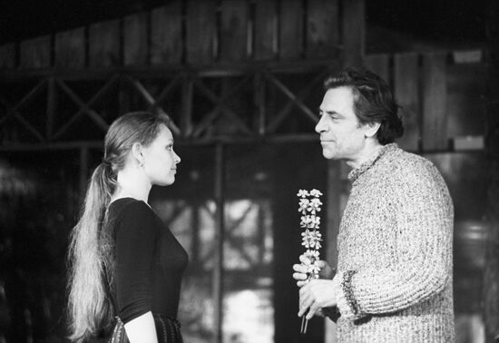 Performance "The Silver String Will Break Some Day"