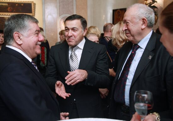 Tair Salakhov, Aras Agalarov