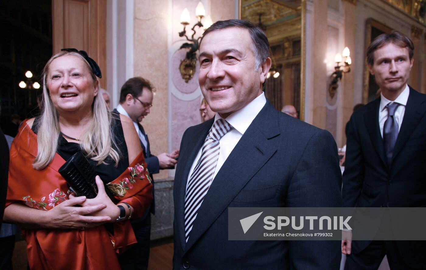 Tatyana Mikhalkova, Aras Agalarov