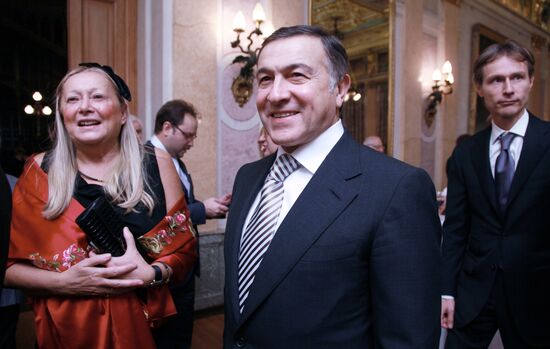 Tatyana Mikhalkova, Aras Agalarov