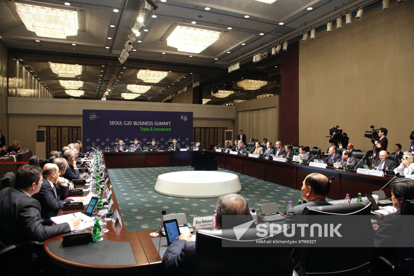 Dmitry Medvedev participates in G20 Summit in Seoul