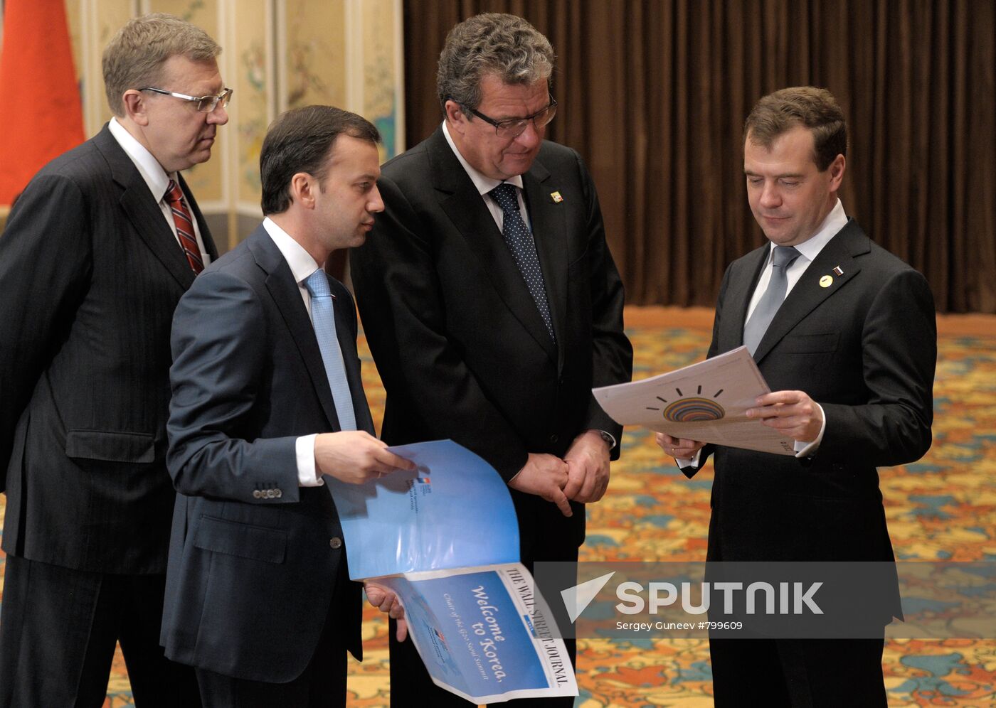 Dmitry Medvedev at G20 summit in Seoul