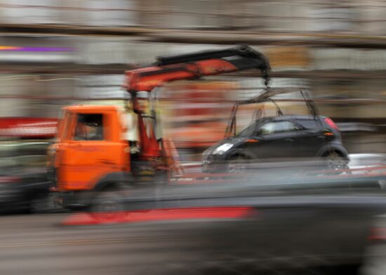Towing cars from Tverskaya Street in Moscow