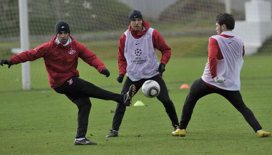 Spartak Moscow holds open training session