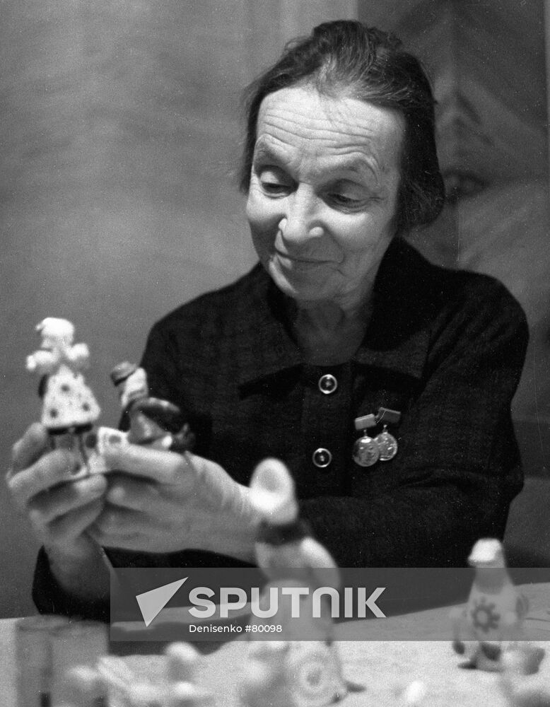 TOY DYMKOVO PENKINA