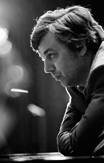 PAULS COMPOSER