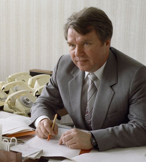 OLEG OZHERELYEV