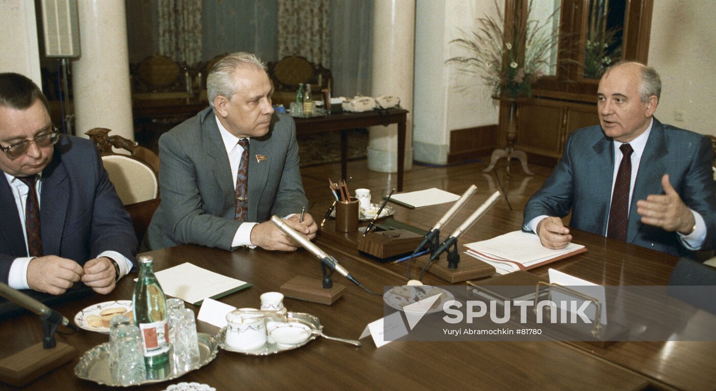 Gorbachev Lukyanov Pavlov