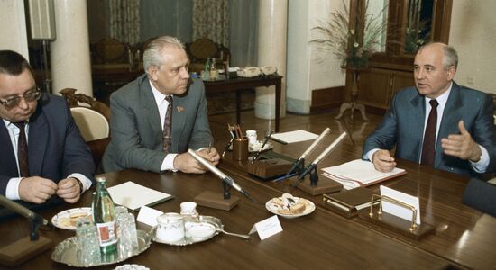 Gorbachev Lukyanov Pavlov