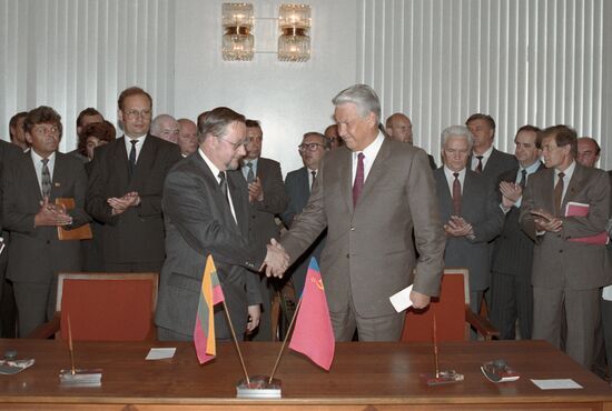 YELTSIN LANDSBERGIS AGREEMENT
