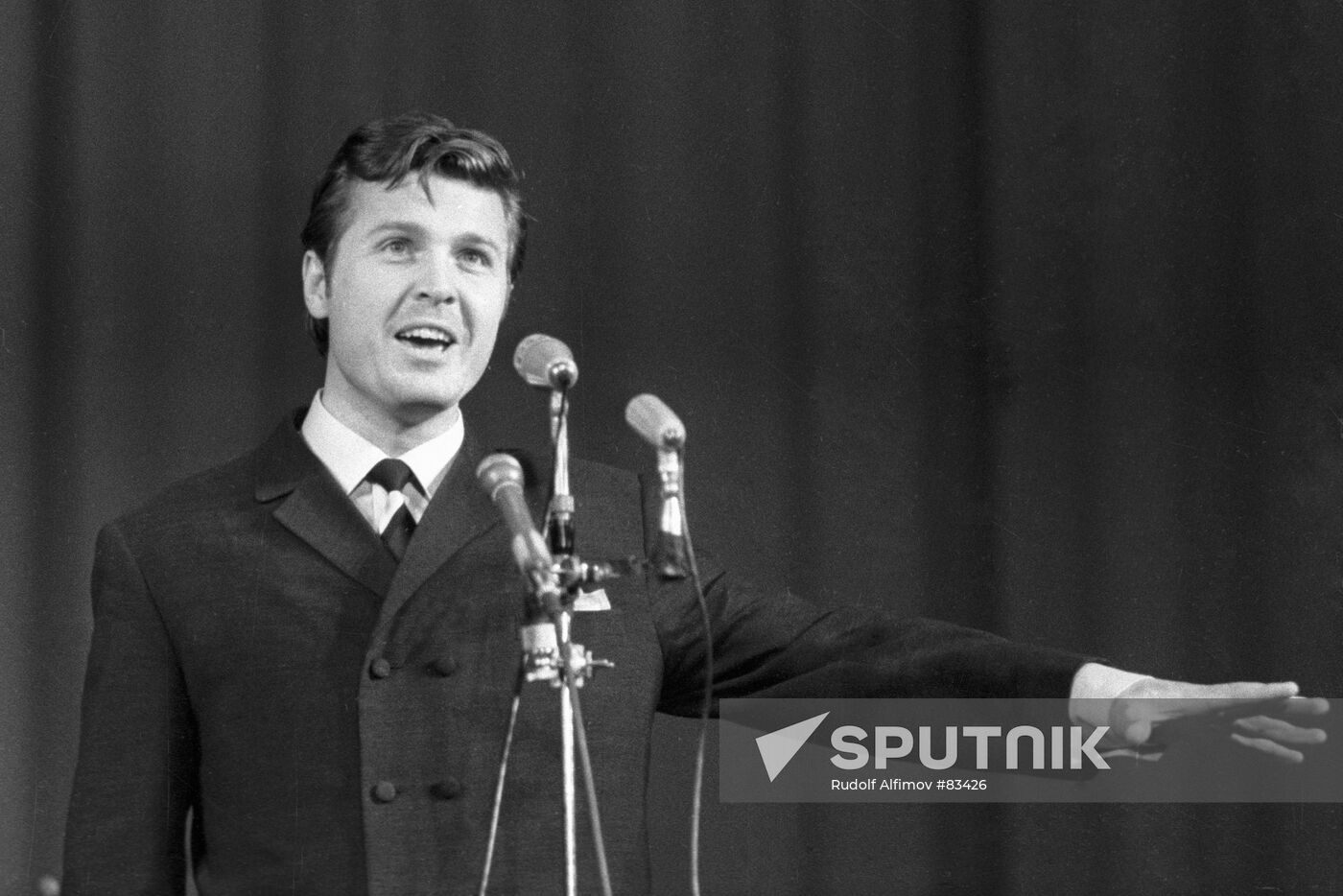 LESHCHENKO POET