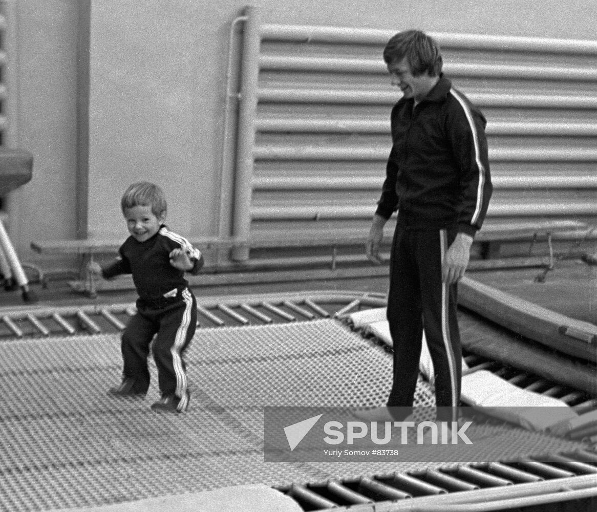 ANDRIANOV GYMNAST