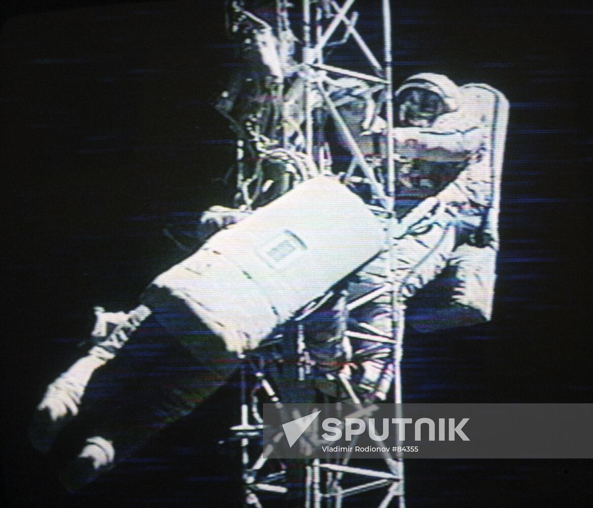 Cosmonauts Afanasyev Avdeyev extravehicular activity