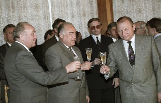 KEBICH CHERNOMYRDIN KUCHMA