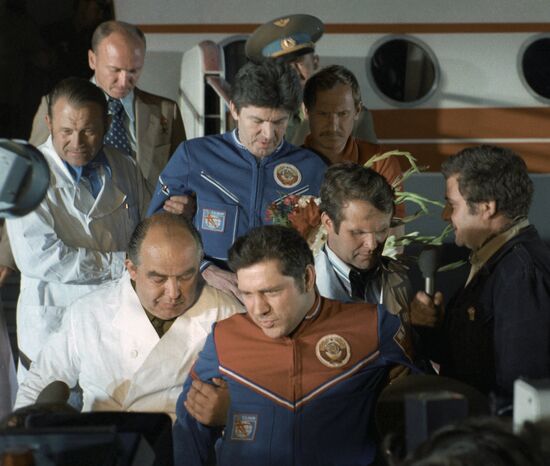 Lyakhov Ryumin cosmonauts