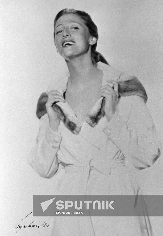 MAYA PLISETSKAYA