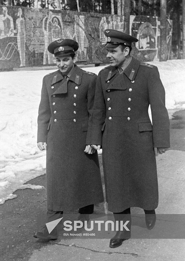 Soviet space pilots Bykovsky and Komarov 