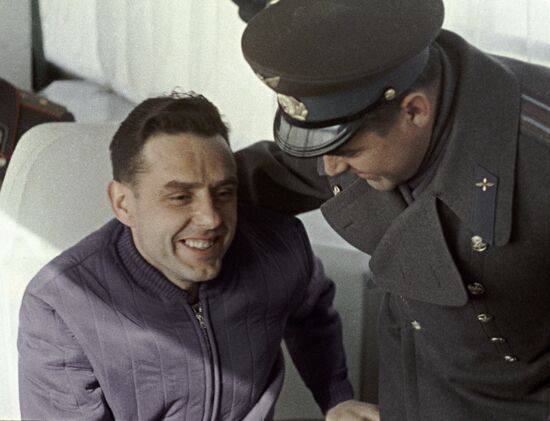 Soviet space pilots Titov and Komarov