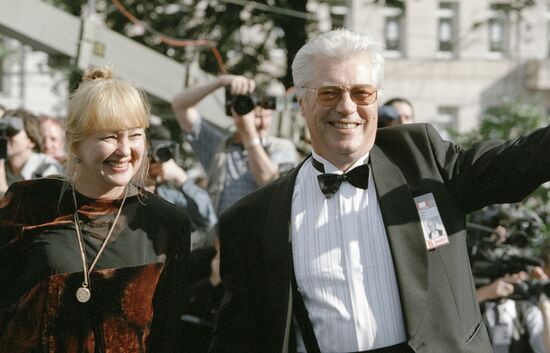 GVOZDIKOVA ZHARIKOV FILM FESTIVAL