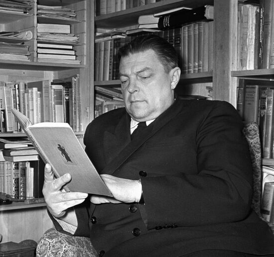 Yefremov writer
