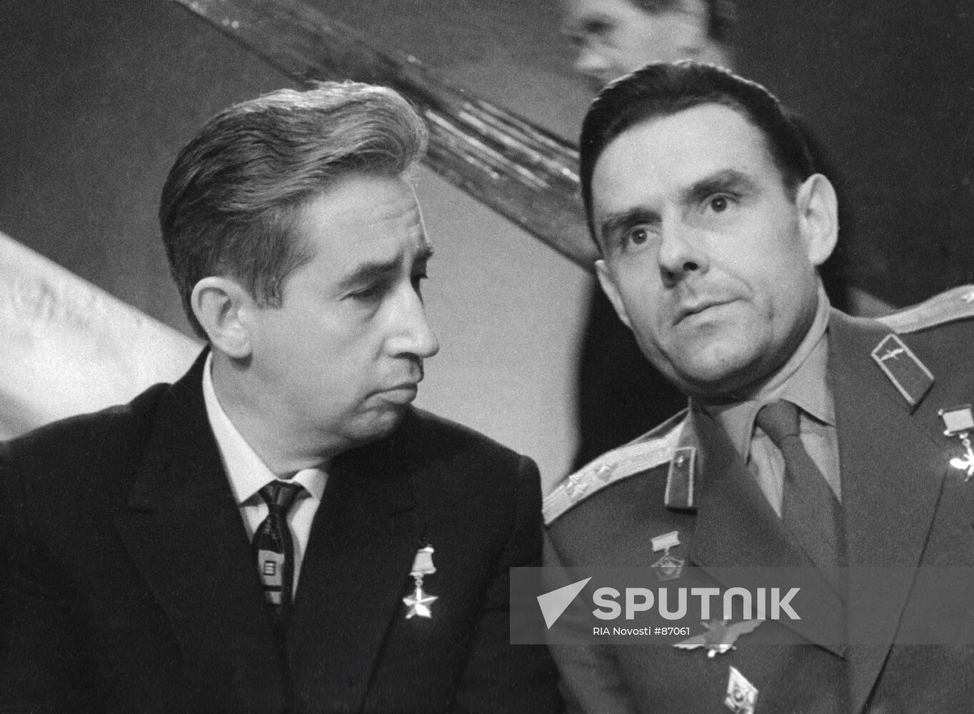 Vladimir Komarov and Konstantin Feoktistov at the TV studio.
