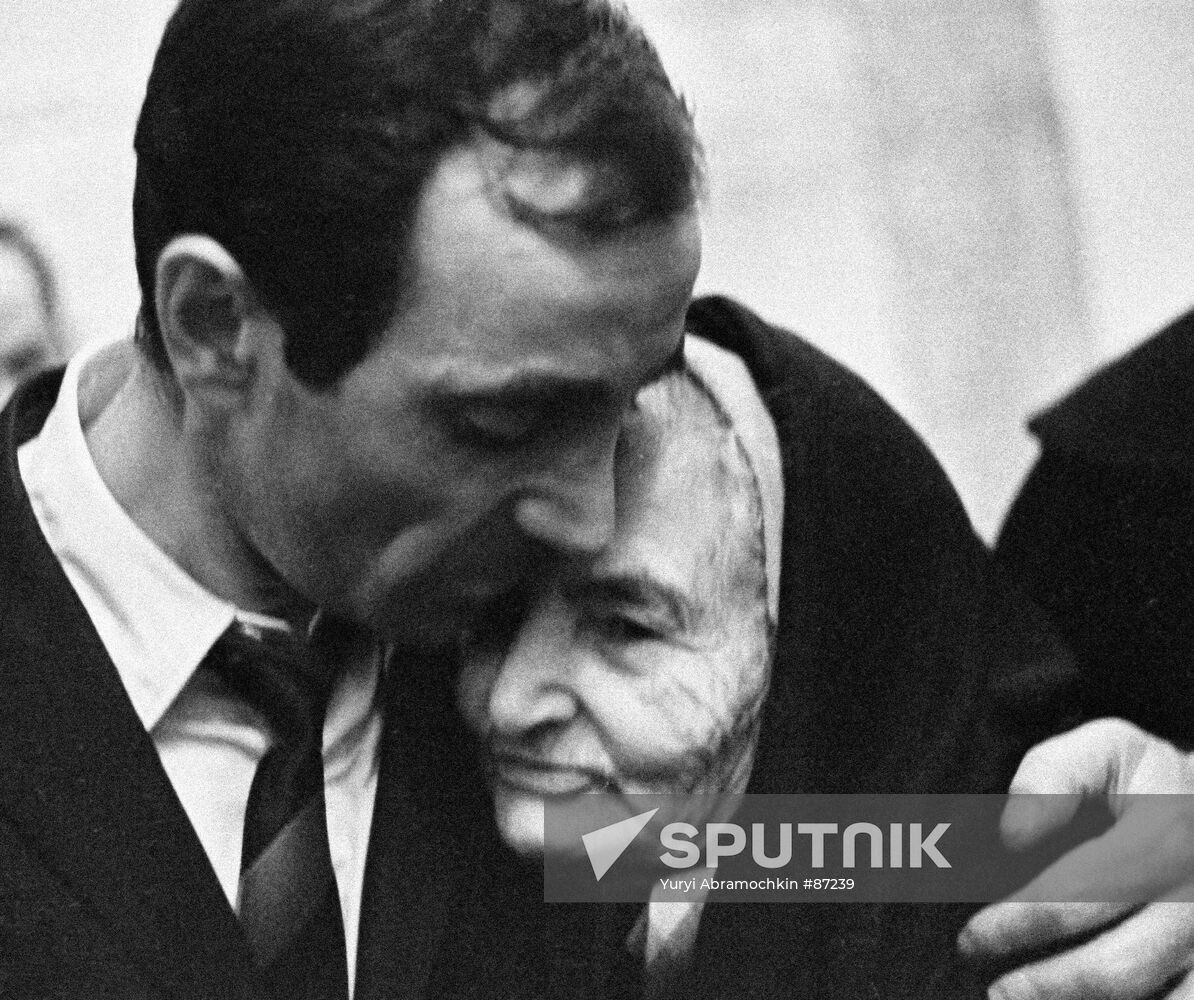 AZNAVOUR SINGER COMPOSER