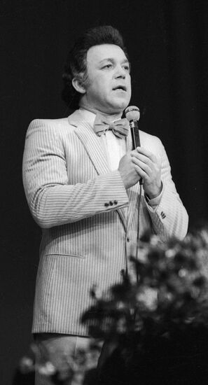 Kobzon crooner