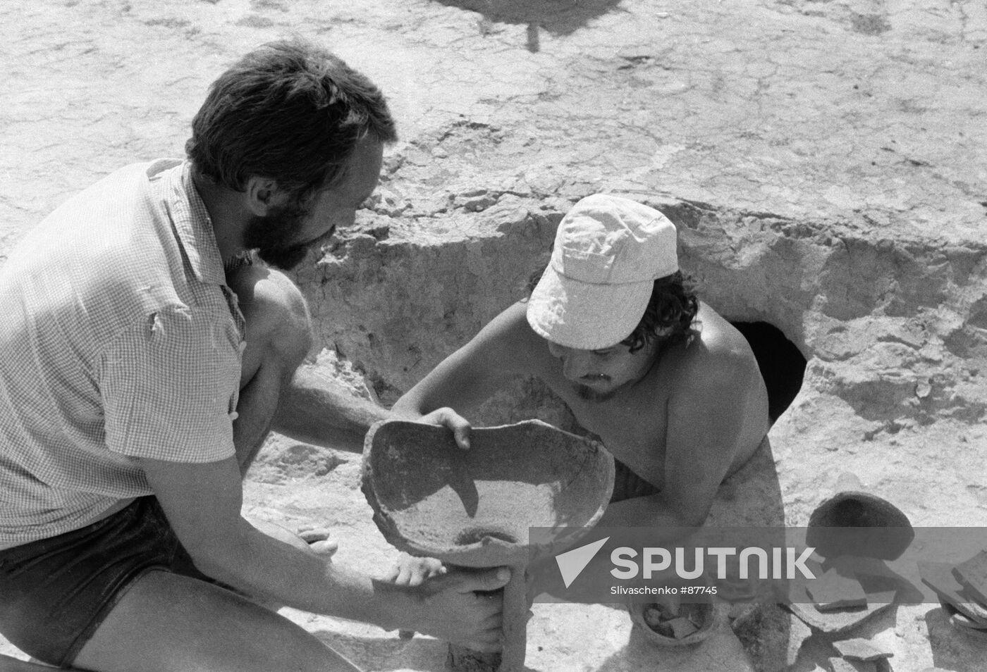 archaeologists diggings Olvia