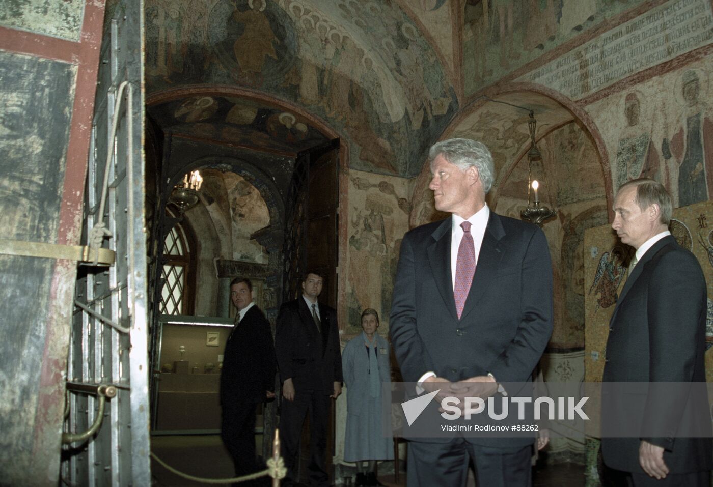 Putin Clinton Assumption Cathedral 