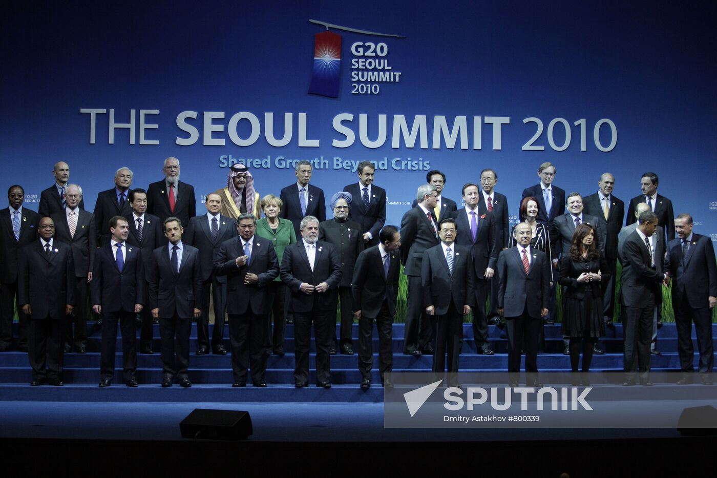 Dmitry Medvedev attends G20 summit in Seoul