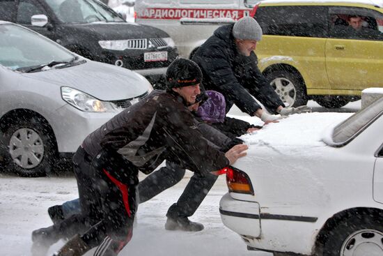 Heavy snowfall in Vladivostok