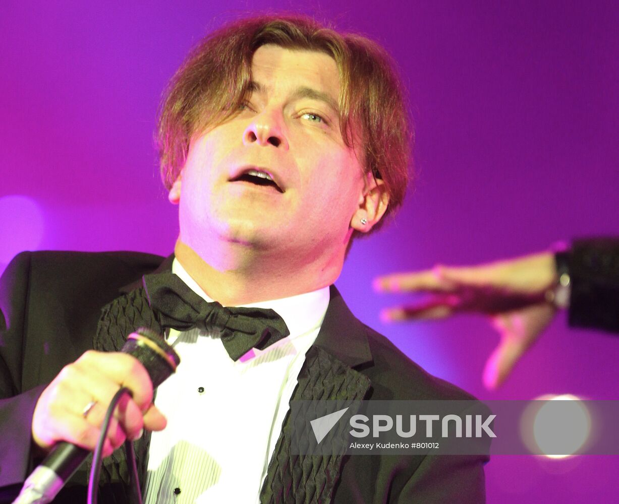 Bi-2 band performing with Interior Ministry Symphony Orchestra