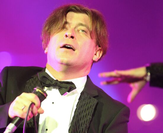 Bi-2 band performing with Interior Ministry Symphony Orchestra