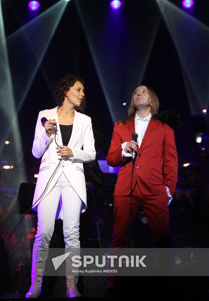 Yulia Chicherina and Shura