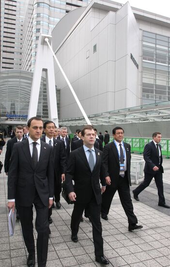 Dmitry Medvedev arrives for APEC summit in Japan