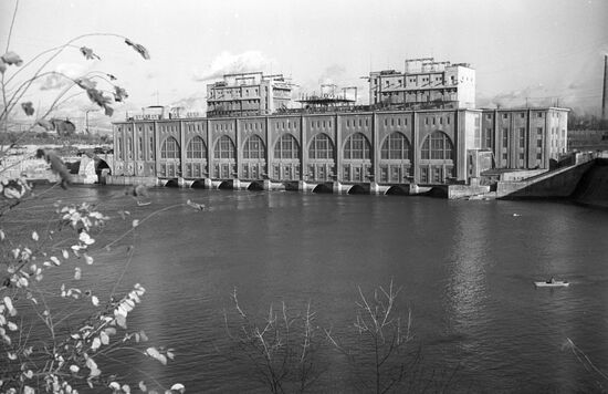 Panorama of the Volkhov hydropower plant