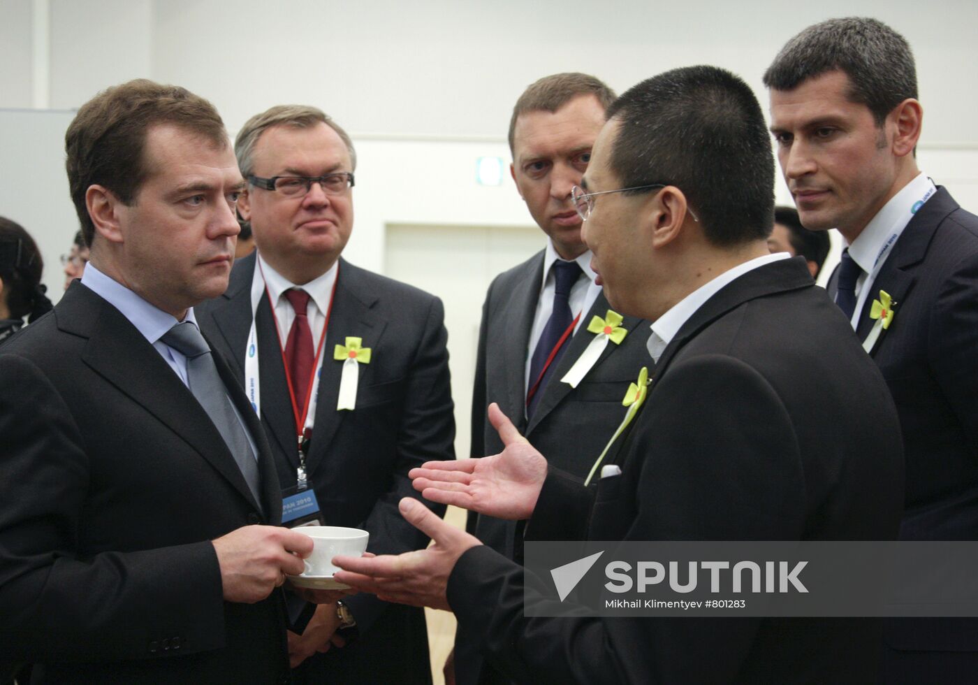 Dmitry Medvedev arrives for APEC summit in Japan