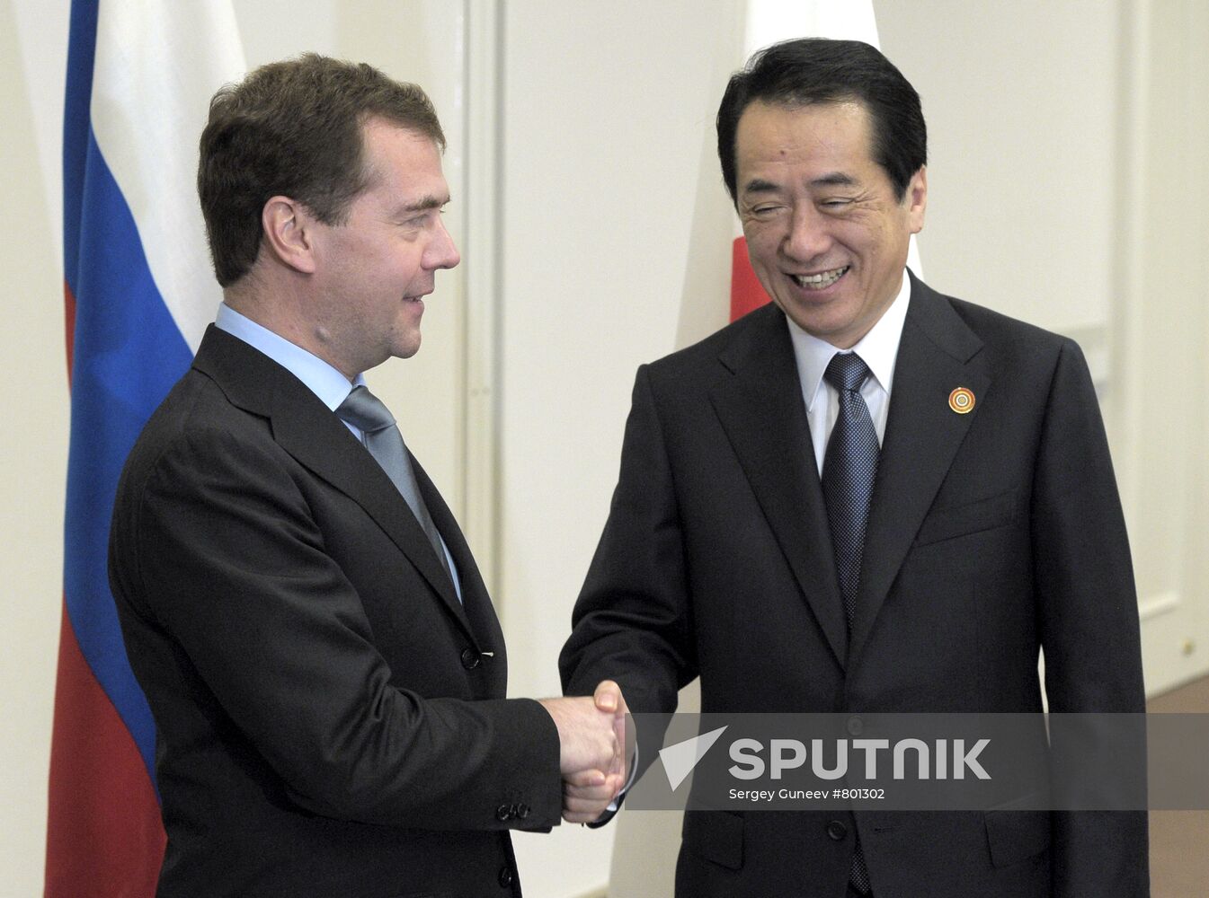 Dmitry Medvedev arrives for APEC summit in Japan