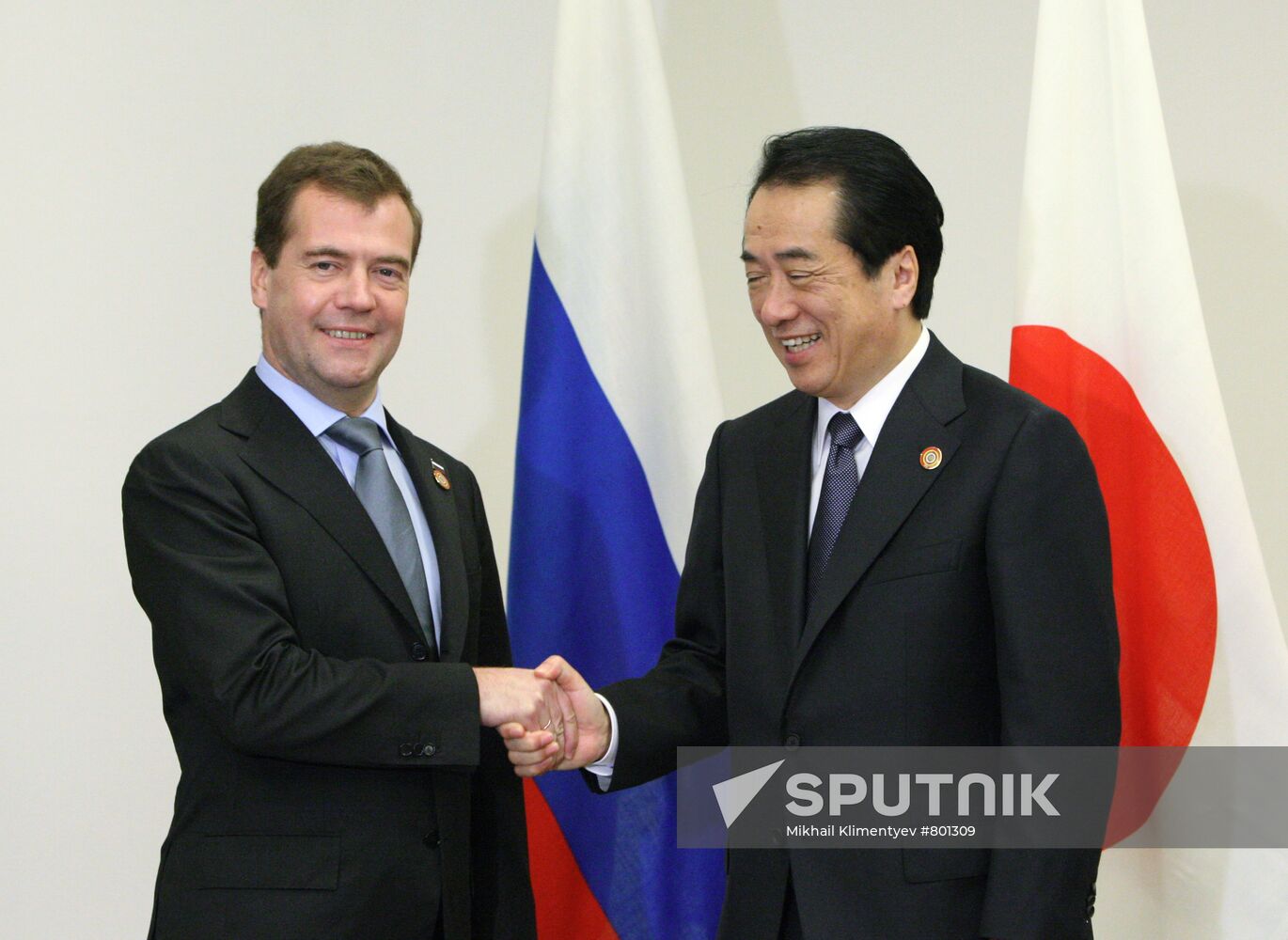 Dmitry Medvedev arrives for APEC summit in Japan