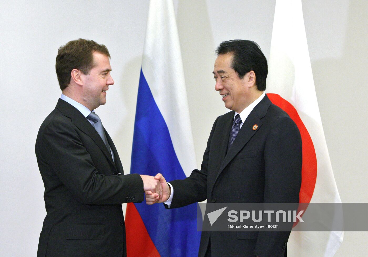Dmitry Medvedev arrives for APEC summit in Japan
