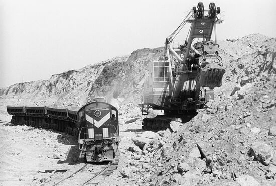 Opencast mine of Kiyembai Ore-Dressing Combine