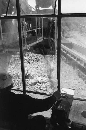Opencast mine of Kiyembai Ore-Dressing Combine