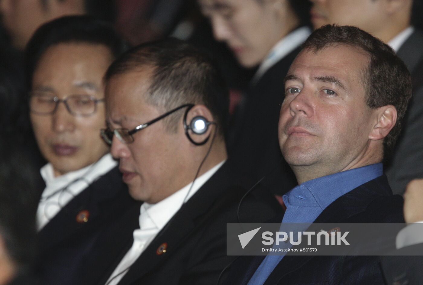 Dmitry Medvedev visits APEC summit in Japan