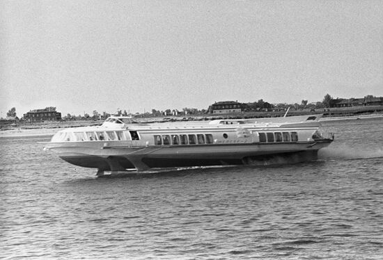 Meteor hydrofoil boat