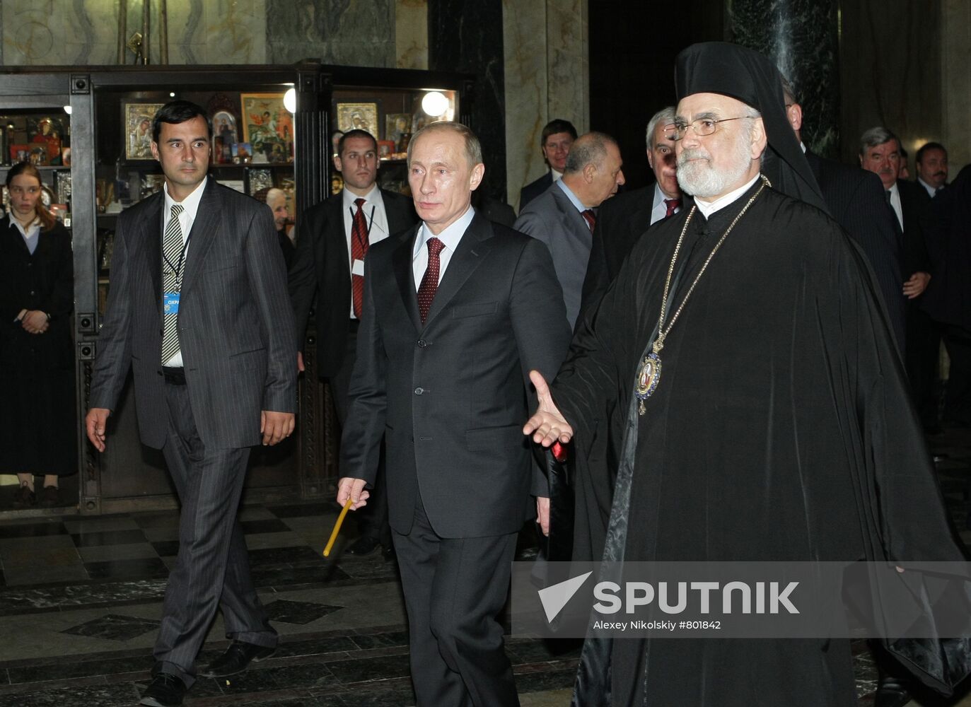 Vladimir Putin visits Alexander Nevsky Cathedral in Sofia