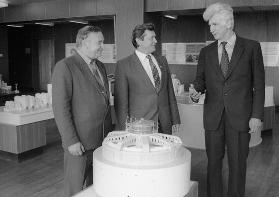 Top people of Leningrad's Electrosila plant