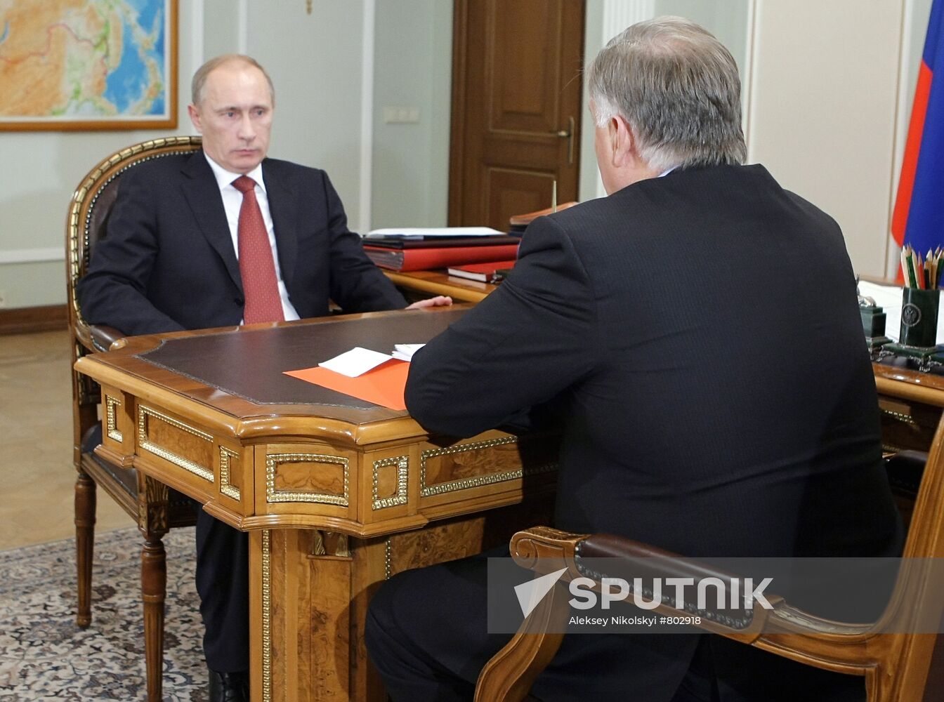 Vladimir Putin meets with Vladimir Yakunin