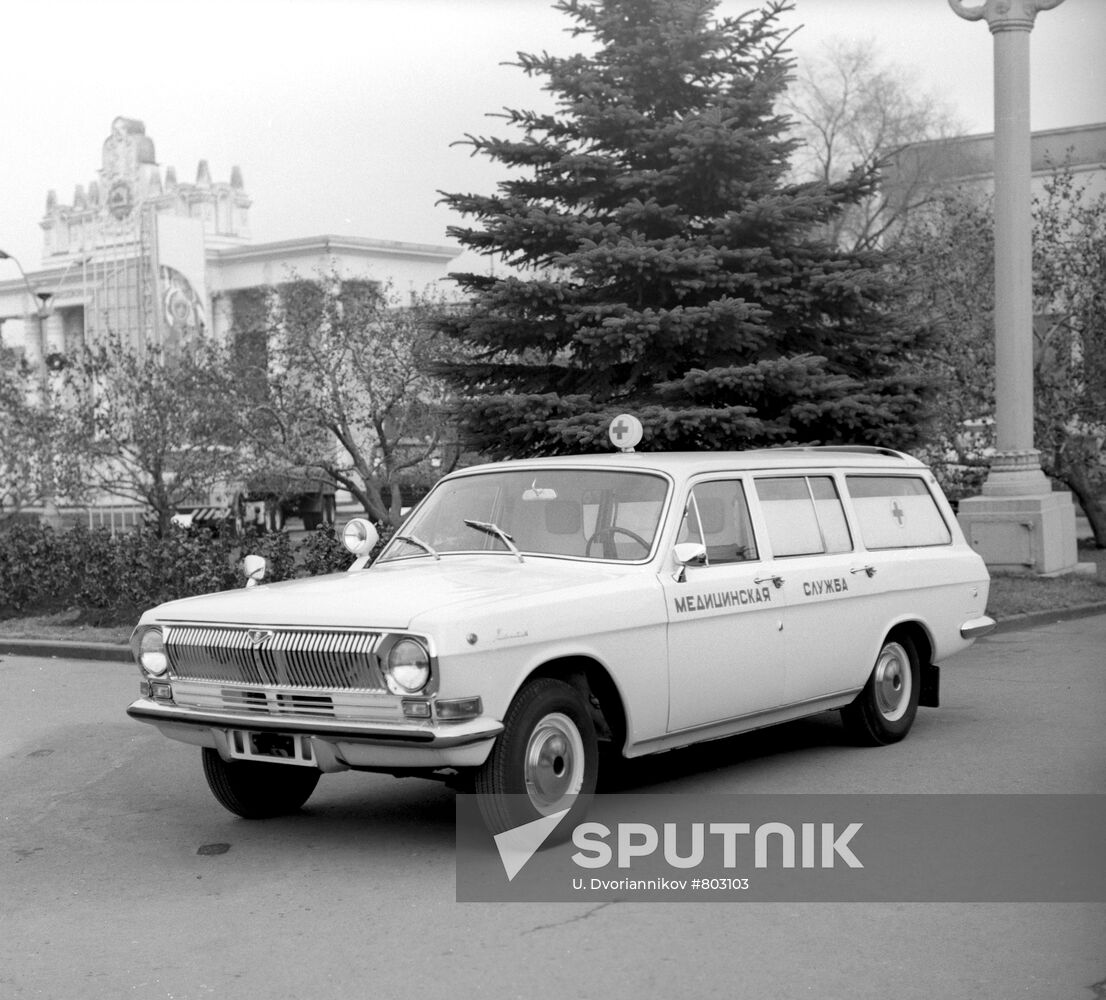 GAZ-24-03 ambulance car