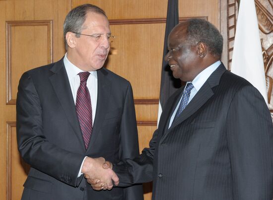 Sergei Lavrov and Mwai Kibaki